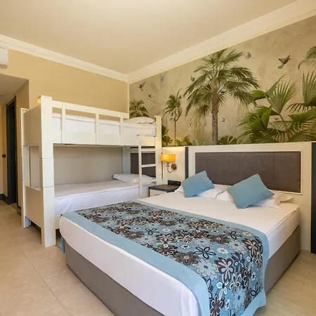 Crystal Paraiso Resort&spa